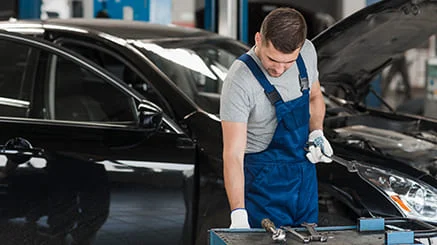 شفط صدمات السيارات في الرياض  واصلاح فوري في نفس اليوم 